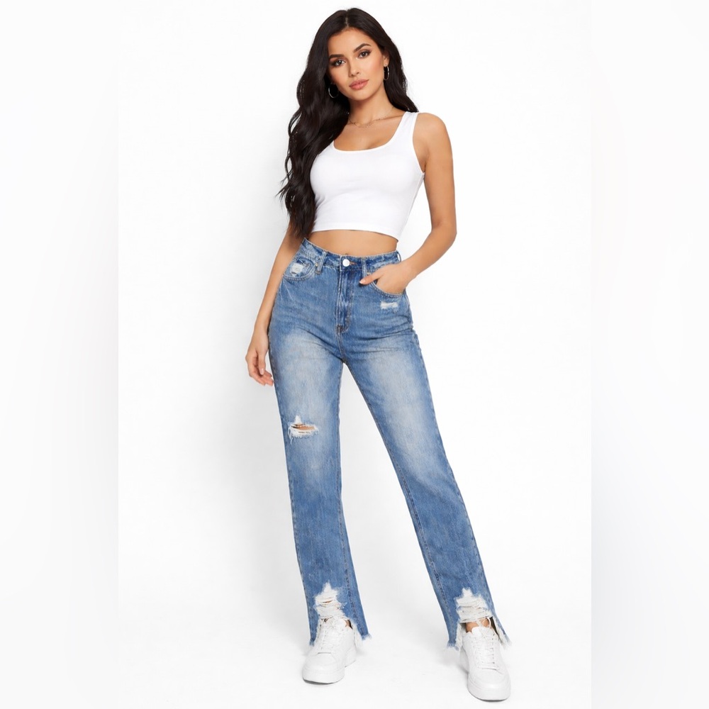 🔥NWT High-Rise Medium Wash Distressed Straight Jeans- Sizes 1, 3, 5, 7 and 11